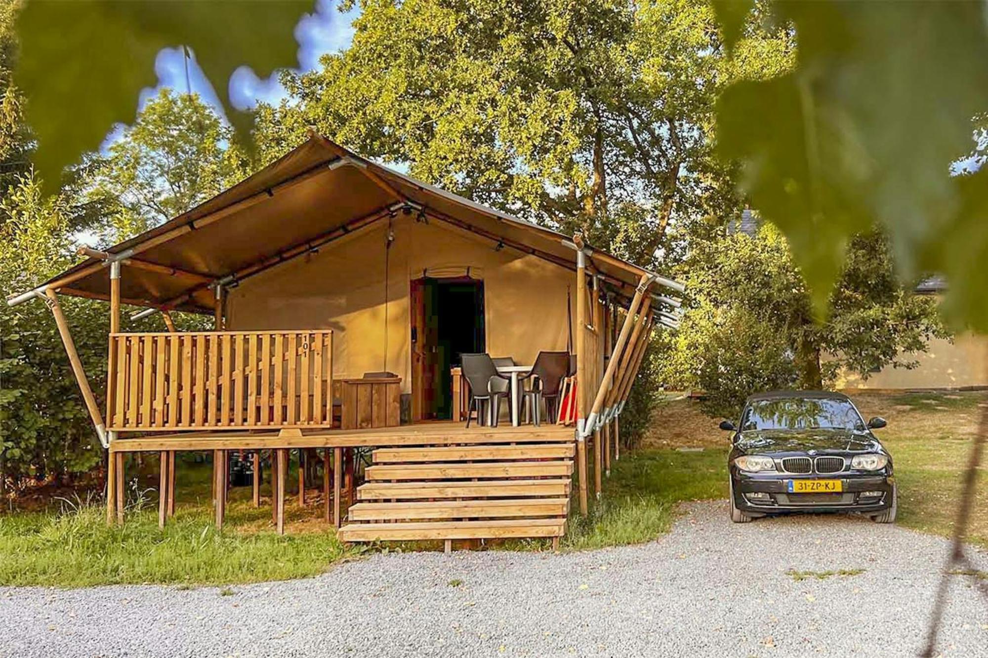 Chenefleur Hotel Tintigny Bagian luar foto